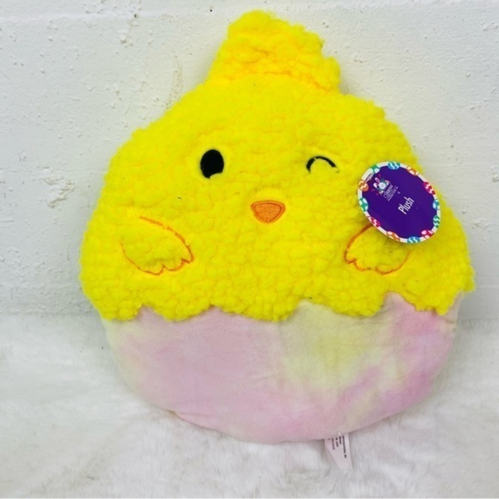 NWT seasonal collection Easter Yellow Chick hatched Plush Pillow Pastel Bottom